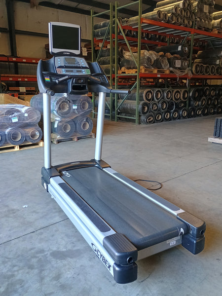 cybex 455t Cybex CX 445T Treadmill w/ 14.5" TV