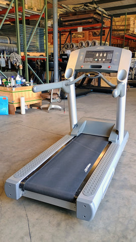Life Fitness 95Ti Treadmill (USED)
